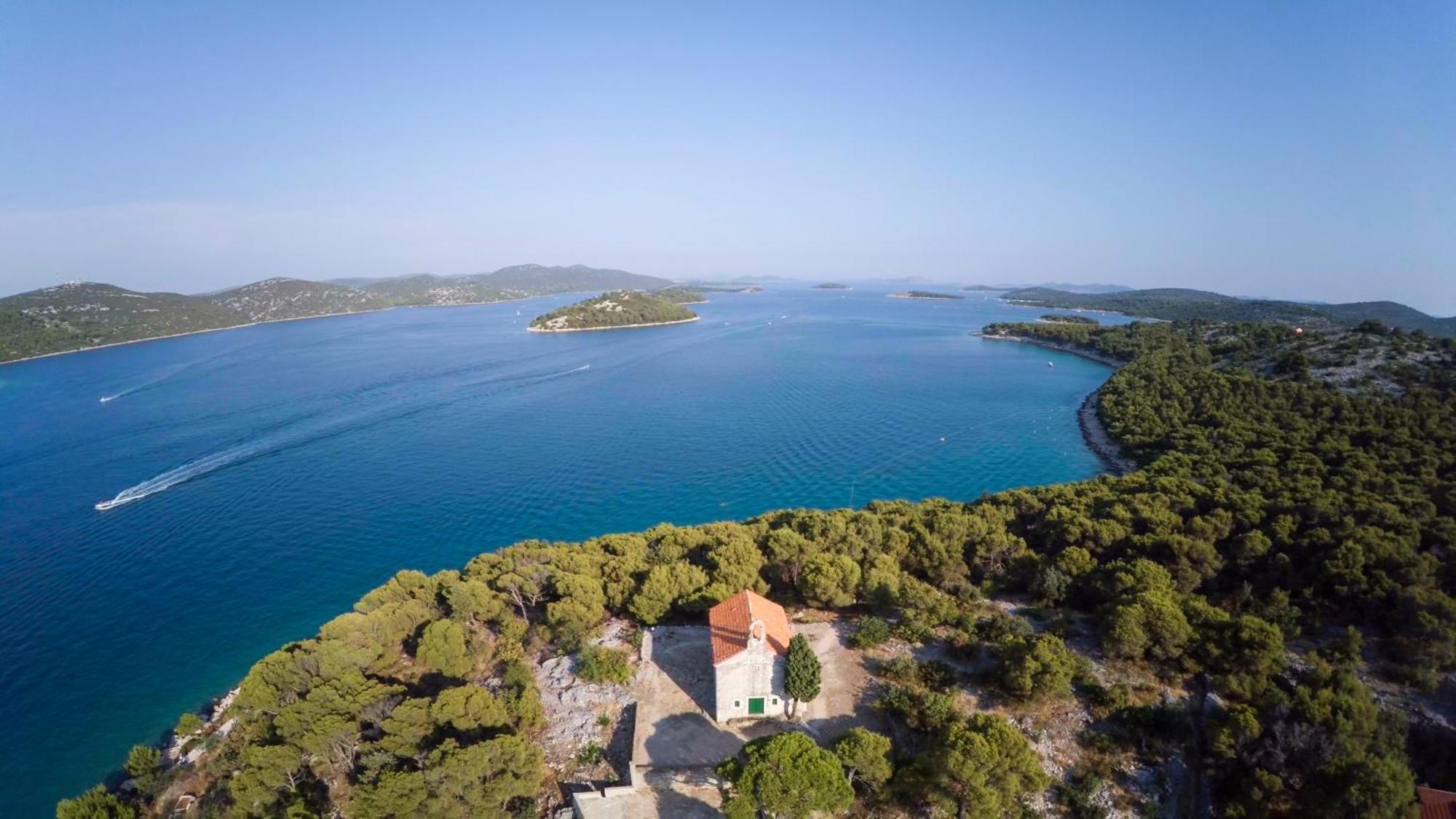 Tisno Resort Екстериор снимка
