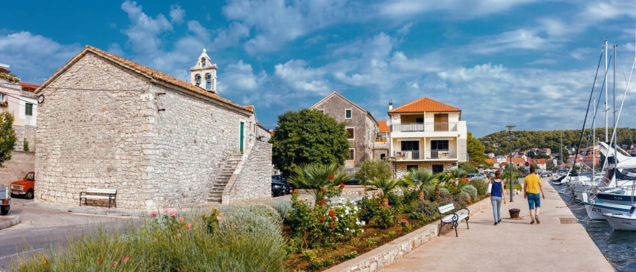 Tisno Resort Екстериор снимка
