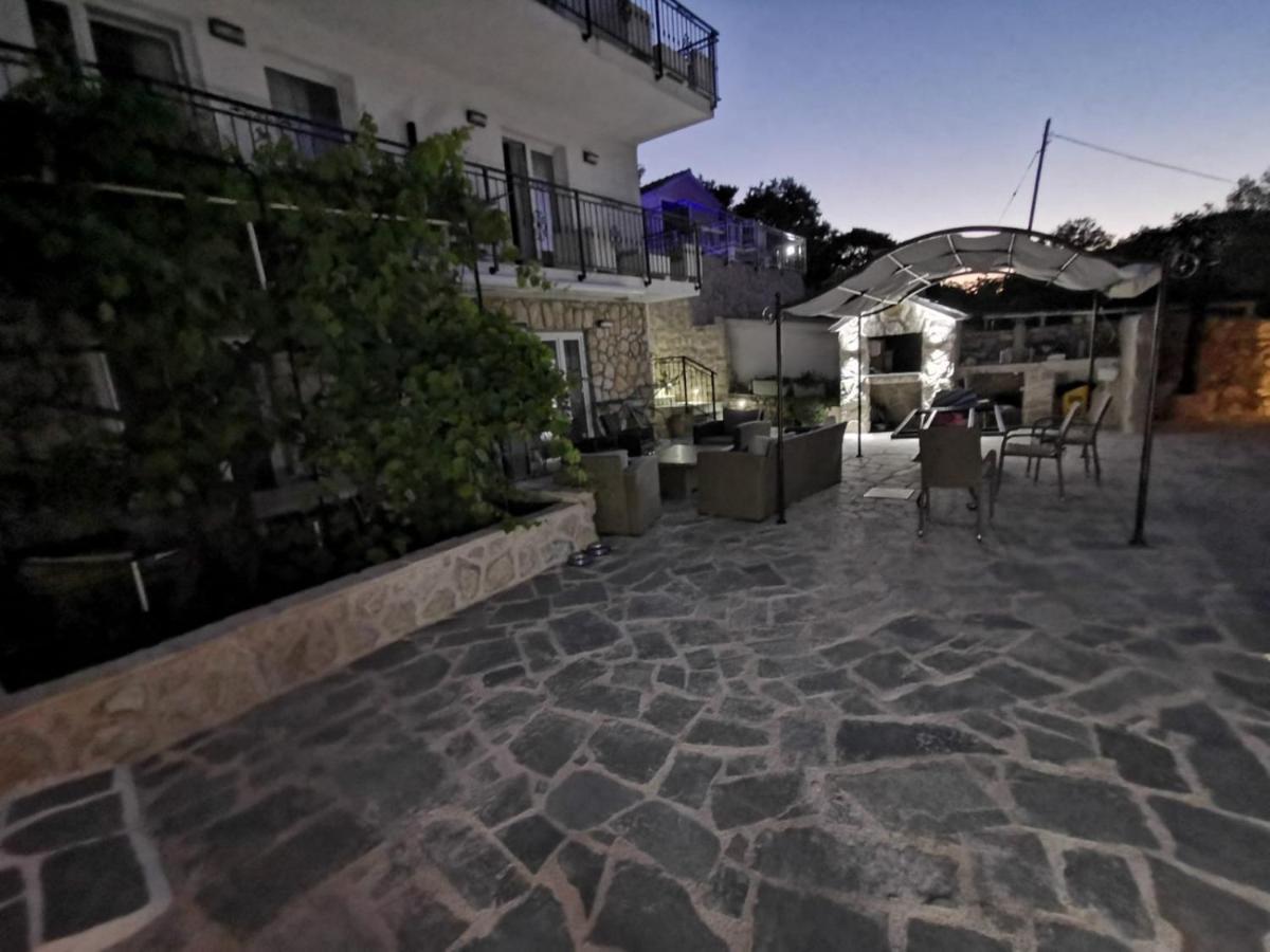 Tisno Resort Екстериор снимка