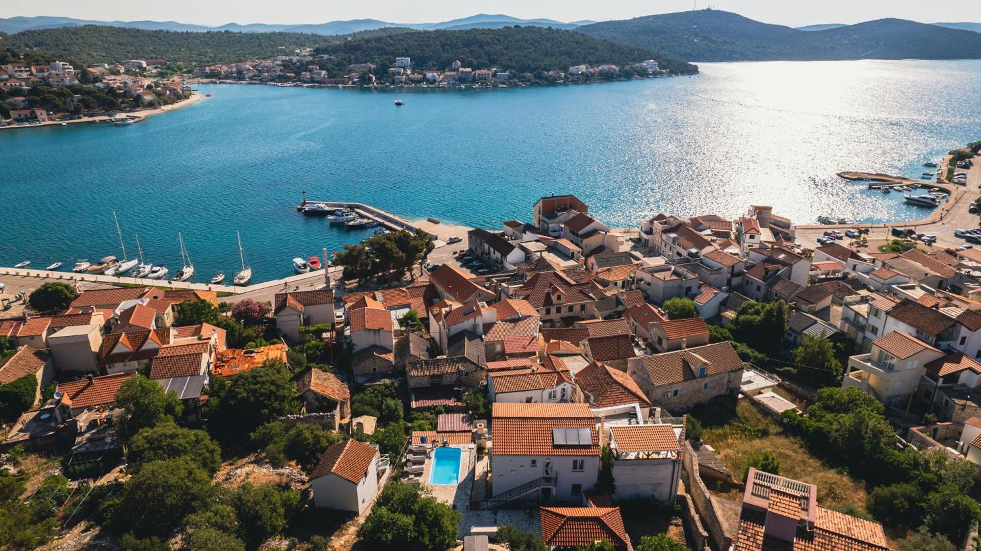Tisno Resort Екстериор снимка